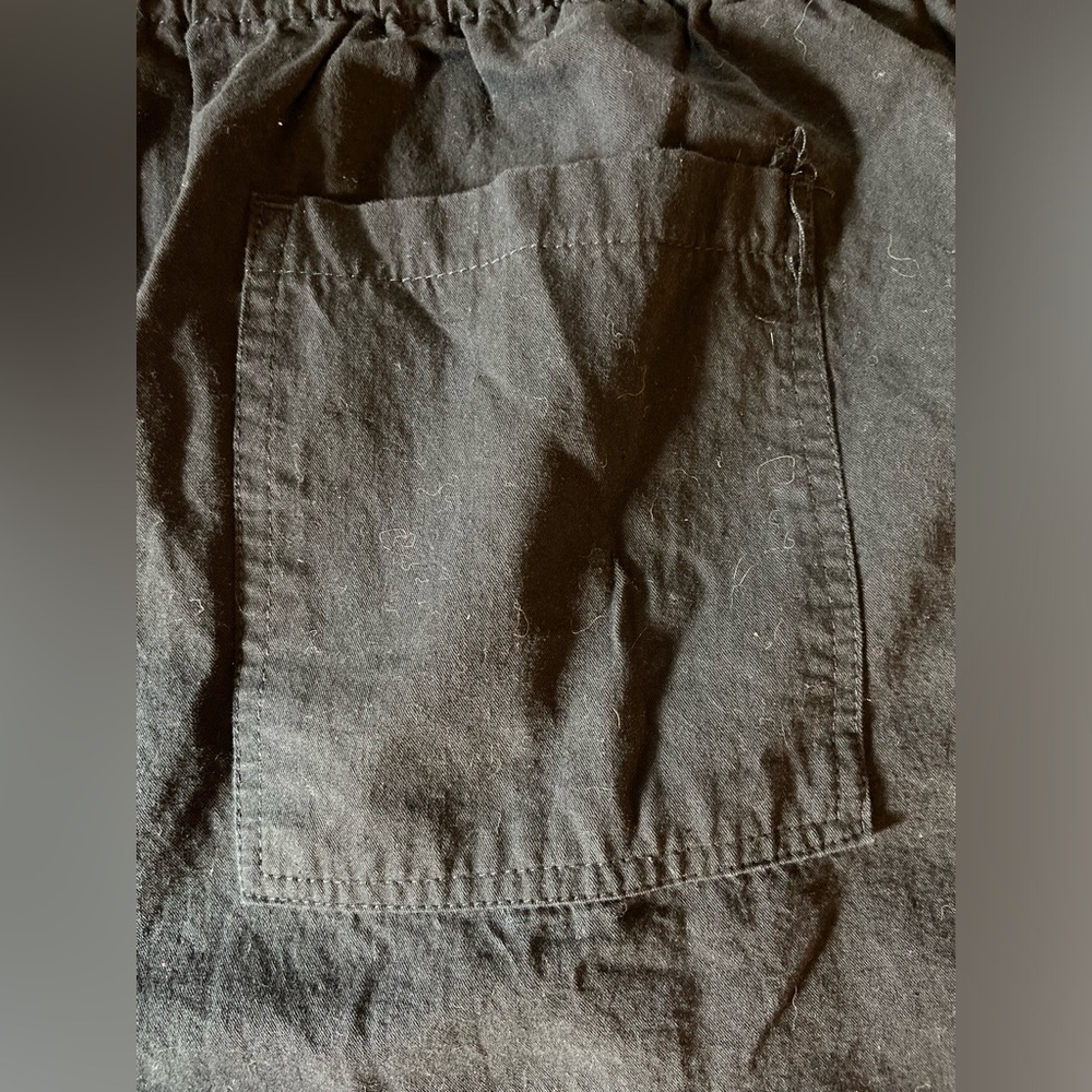 Drawstring shorts - Picture 2 of 6